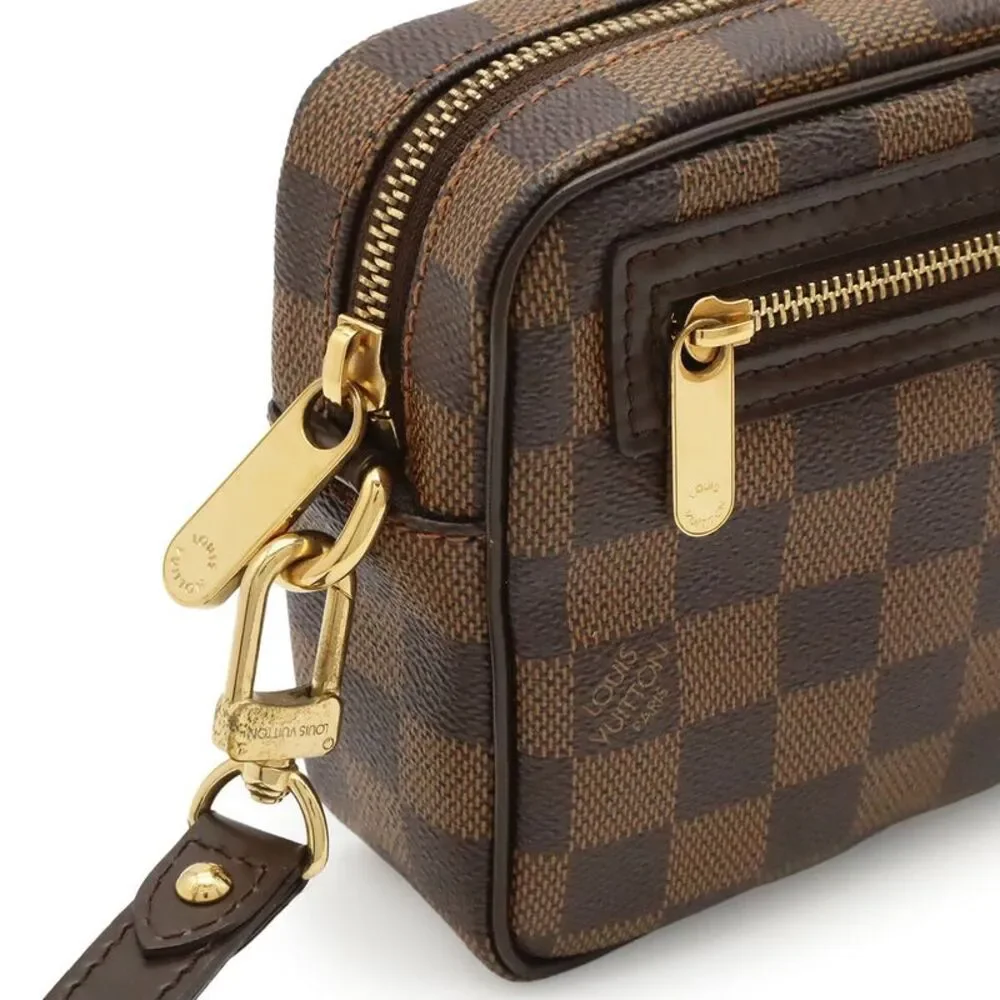 Louis Vuitton delivery duty